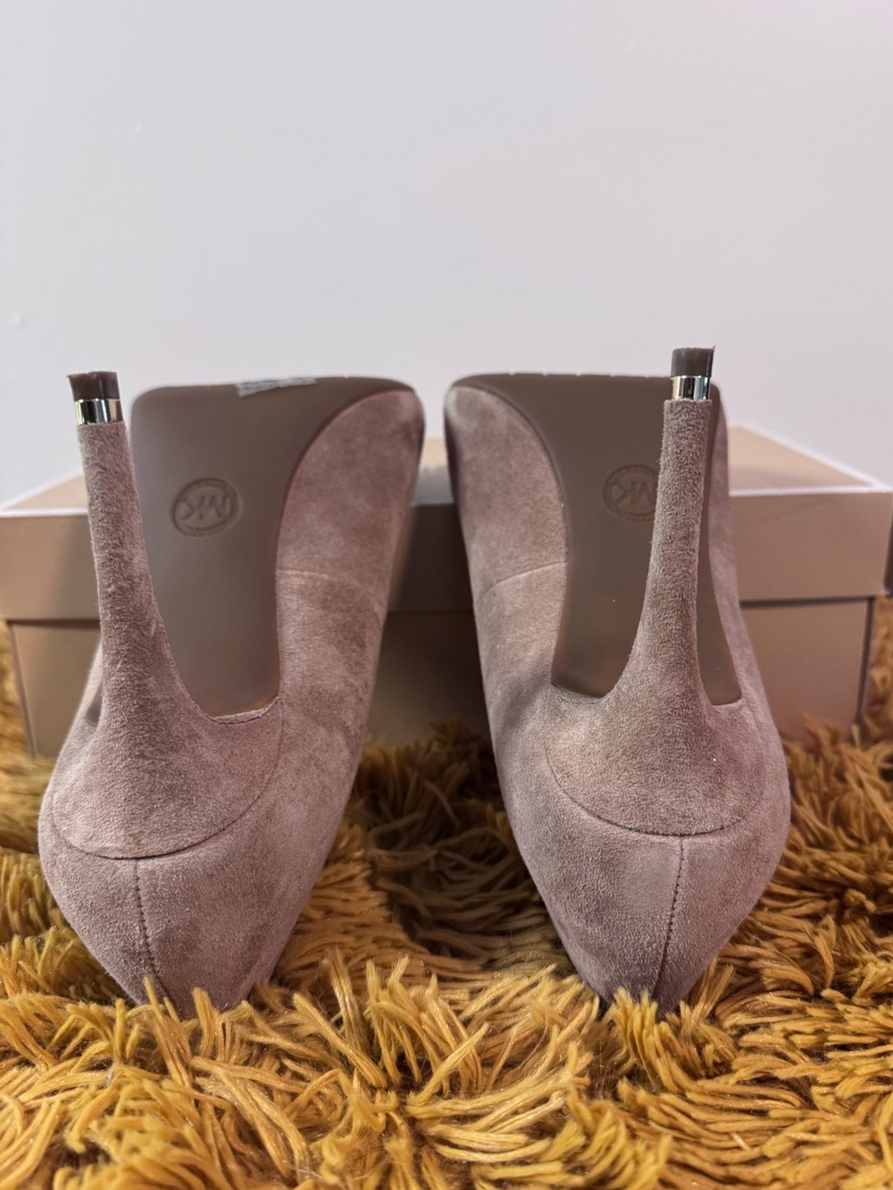 Michael Kors Taupe Suede Stiletto Pumps Pointed Toe Heels Size 10M - Picture 6 of 7